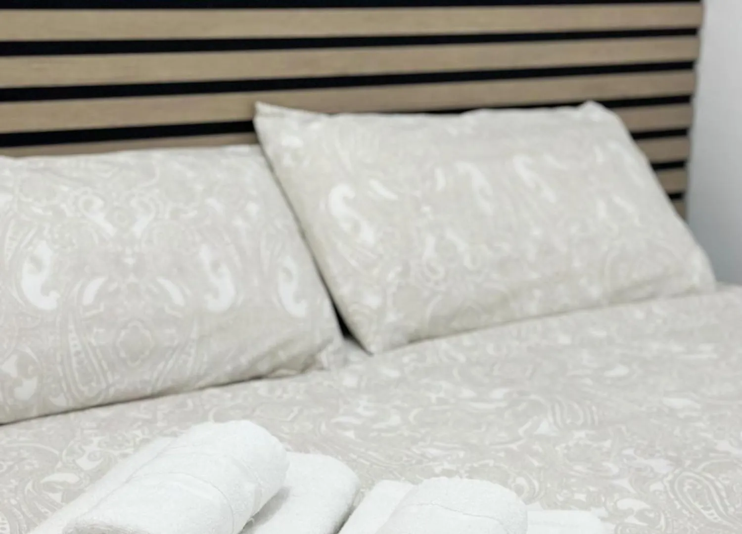 Апартаменты Central Cozy Budget 2Br Apt With Ac, 1 Bath, Private Parking Opt Севилья