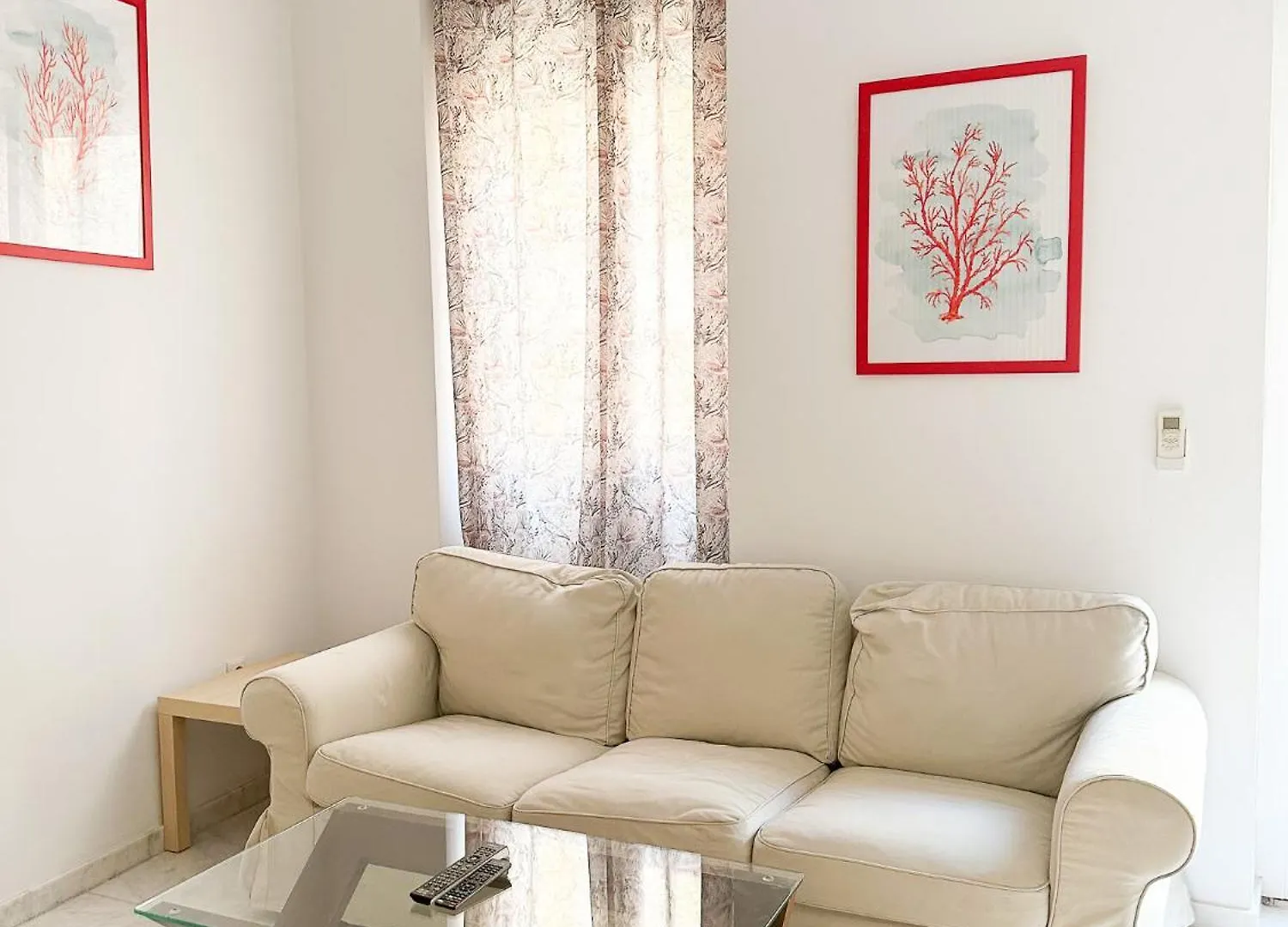 Central Cozy Budget 2Br Apt With Ac, 1 Bath, Private Parking Opt Севилья 0*,